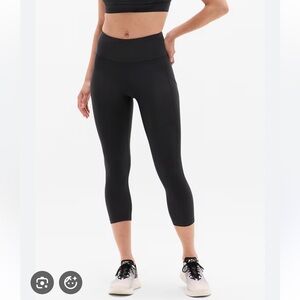 Athleta Black capri leggings
